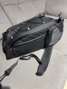 czarna torba rowerowa na bagażnik to model SAHOO