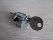 zamek do drzwi wpustowy Lob + klucz