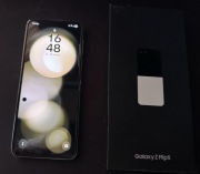 Samsung Galaxy Z Flip5