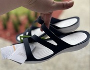 Crocs Iconic Comfort Lekkie Buty Klapki Swiftwater Sandal 41-42 W10 UK 8