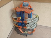 Hot Wheels City vs Robo Beasts Mega garaż T-Rexa GJL14