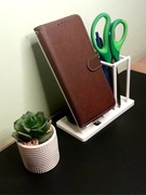 Organizer biurkowy 3D – stojak na telefon, zegarek i długopisy