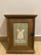 Szafeczka drewniana, wieszana na klucze