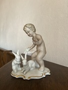 Porcelanowa figurka Wallendorf – aniołek z króliczkami (putto)