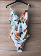 Strój kąpielowy, modelujący, biały w kolorowe kwiaty, push up, S, Cupshe