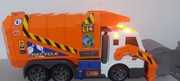 Duże auto śmieciarka 