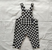 Spodnie dziecięce w kratkę na szelkach ogrodniczki r. 74-86