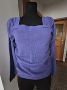 Liliowy fioletowy wrzosowy sweterek dekolt karo bufiaste rękawy modo