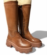 Skórzane brązowe  buty XTI