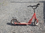 Hulajnoga Skooter  pompowane koła 12 cali