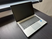 HP Elitebook 830G8 - i5-1135G7 / 8GB ram / 240GB SSD BANG&OLUFSEN