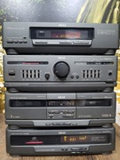 Wieża AKAI AX-M430 - sprawna: CD, Tuner, AUX in/out, PHONO (ogł. prywatne)