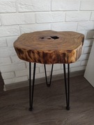 Stolik pomocniczy/nocny z Plastra Drewna. Robinia Akacjowa.