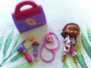 Doktor Dosia duża lalka interaktywna + walizka lekarska