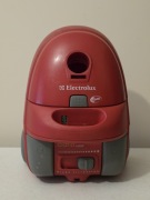 ODKURZACZ ELECTROLUX 1600W !!!!!!