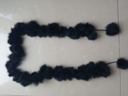 Szalik czarny królik 100% lis naturalny 140 cm pompony!