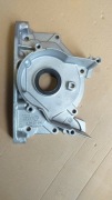 Obudowa uszczelniacza, uszczelniacz wału 03G103153B 2.0 Tdi vw skoda audi s