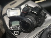 Nikon d7100 + obiektywem + lampą sb700