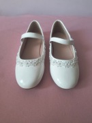 Lakierowane buty balerinki komunijne Komunia kwiatki perełki eleganckie