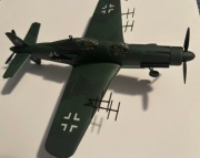 Gotowy model- Dornier Do 335 "Pfeil"  1:72