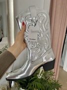 Pull&Bear srebrne kowbojki kozaki botki hafty stradivarius Zara haftowane