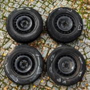 Stalowe koła 15" cali i opony zimowe Firestone Win