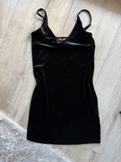 mała czarna aksamitna welurowa sukienka Cropp xs