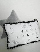 poduszka z pomponami, dla dziecka, królik, welur