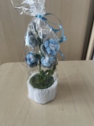 Kwiaty z wyciorów w ozdobnej doniczce – prezent dla niej