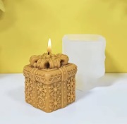 PREZENT Z KOKARDĄ PUDEŁKO Boże Narodzenie forma 6.5*6*6 do Świec Odlewów 