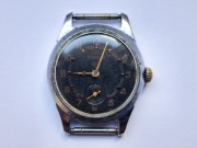 zegarek naręczny Pobieda, rubinowe kamienie obok liczb