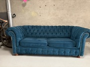 Sofa 2 osobowa rozkładana z możliwością spania.