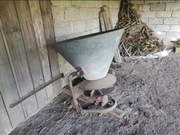 Rozsiewacz nawozów – do renowacji / na części