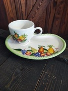 Duża filiżanka z talerzykiem owoce sielskie wiejskie Vintage