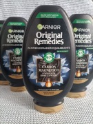 Odżywka Garnier węglem magnetycznym i olejem z czarnuszki