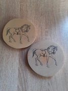 Podkładka pod kubek drewniana. Konik