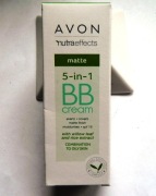 AVON Matujący krem BB Nutra Effects Light