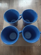 Zestaw czterech używanych kubków 