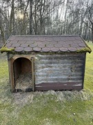 Buda dla dużego psa. 