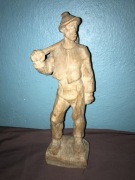 Figurka drewniana drwal