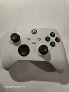 Kontroler Xbox series (1914) biały analogi halla