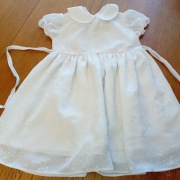 piękna biała sukienka na podszewce -rozmiar 98cm