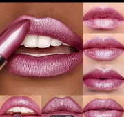 Per) owa śminka dla kobiet. 