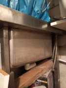 Szafka stalowa że zlewem 38x65x85tel 606810637