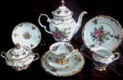 Porcelana wałbrzyska serwis kawowo-obiadowy Fryderyka retro 12 osób