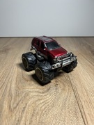 Czerwone autko monster truck terenowe