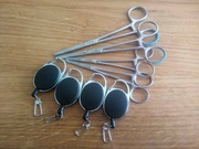 Zestaw 4 x szczypce wędkarskie + 4 x retraktor. 