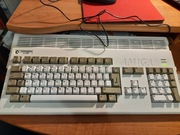 Amiga 1200, karta ACA 1233, 128 MB RAM, nowa obudowa, nowa klawiatura.