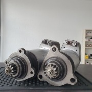 Rozrusznik R-20 ciągnik URSUS C-385 24V c385 c380