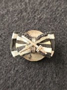 Baretka - Krzyż Hindenburga z mieczami, Krzyż Żelazny II klasy 1914